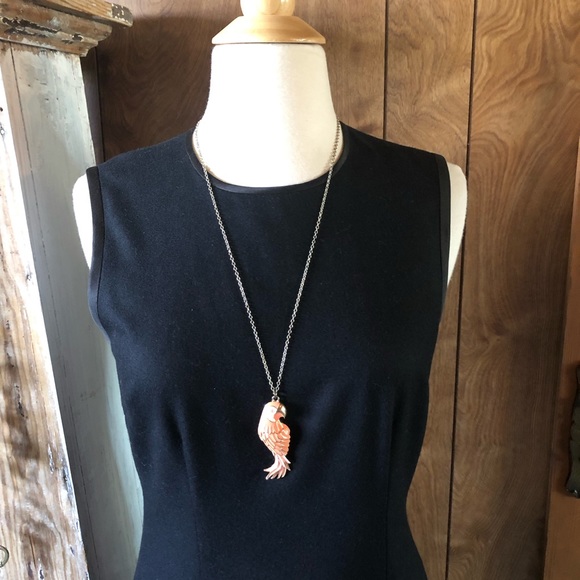 Parrot Necklace Peach & Gold Tone - Picture 7 of 7